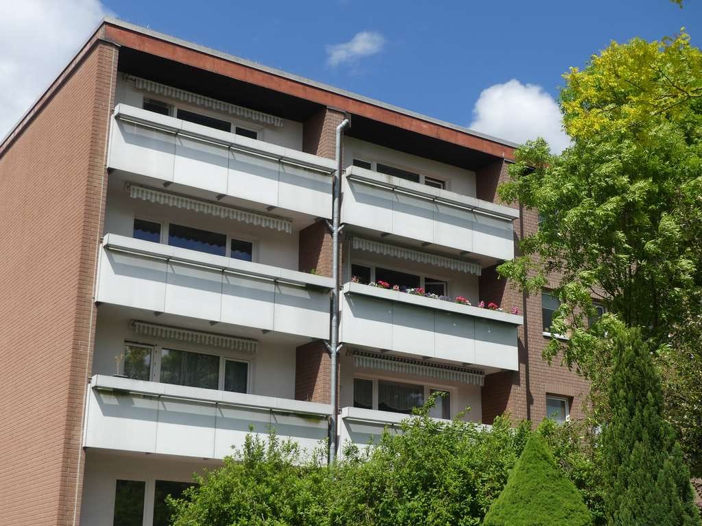 Immobilie in Wedemark - WEDEMARK – BISSENDORF VERMIETETE EIGENTUMS-WOHNUNG IM 3.OG MIT LOGGIA UND GARAGE - Bild 3
