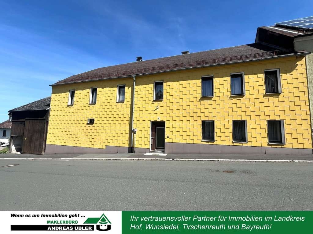 Immobilie in Thierstein - Vierseitenhof mit Scheune und viel Platz - Bild 1