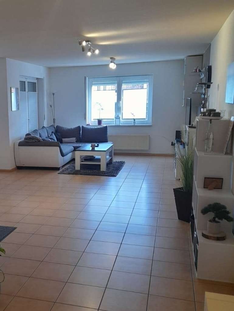 Immobilie in Friesenheim - * Lichtdurchflutete 3-Zimmer-Wohnung mit Charme * - Bild 1