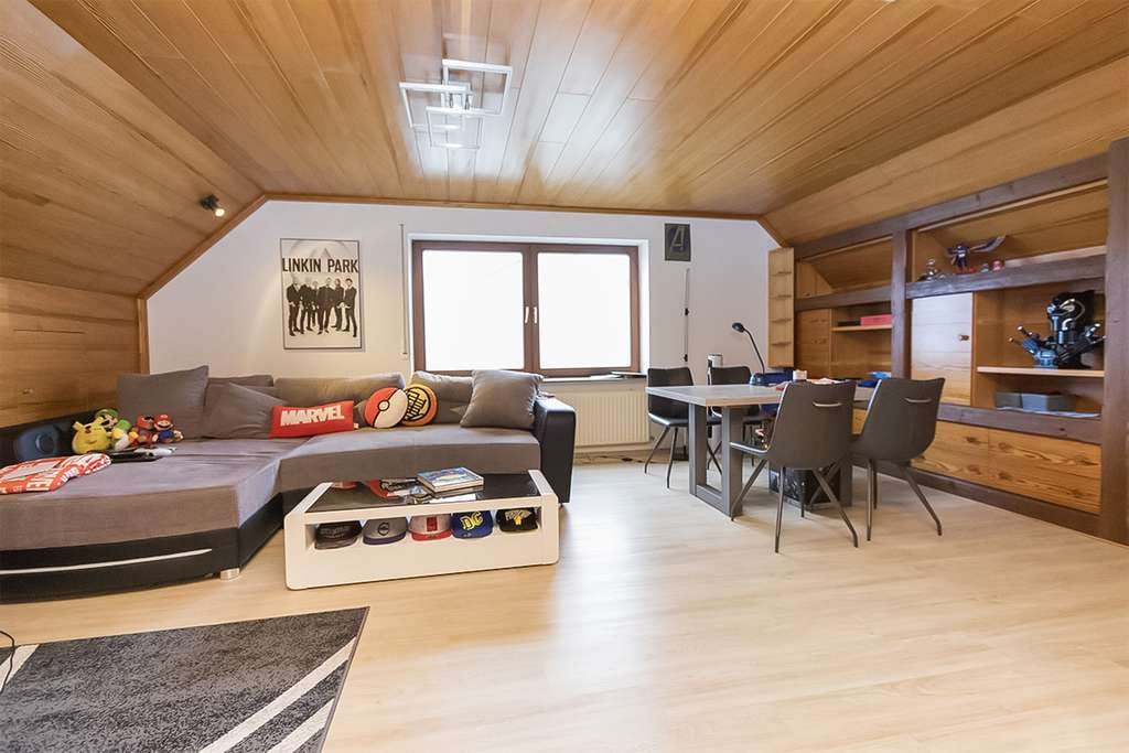 Immobilie in Altheim (Alb) - Attraktives Mehrfamilienhaus als ... sichere Kapitalanlage oder Eigenbezug mit Mieteinnahmen - Bild 4