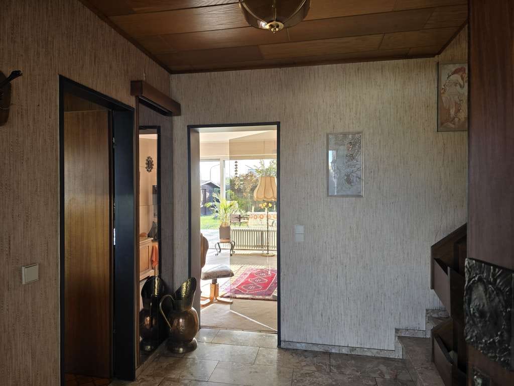 Immobilie in Merzenich - Viel Platz für Ihre Ideen: Geräumiger Bungalow in Merzenich - Bild 3