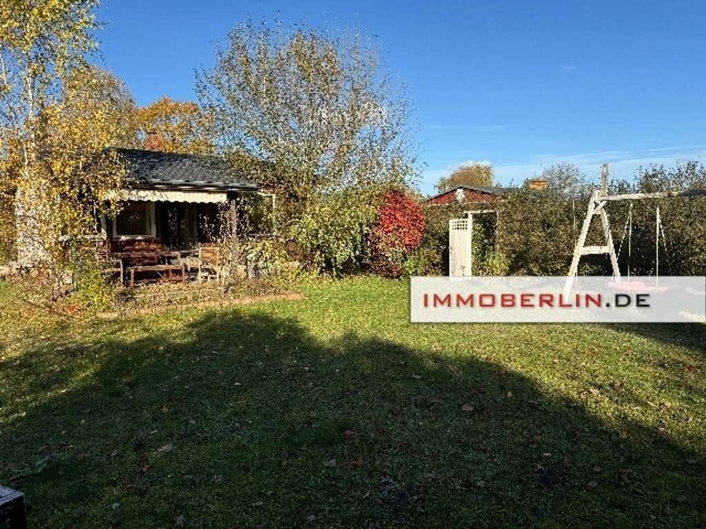 Immobilie in Oranienburg - IMMOBERLIN.DE - Hübscher Gartenbungalow auf Eigenland in Tiergartensiedlung Oranienburg - Bild 0