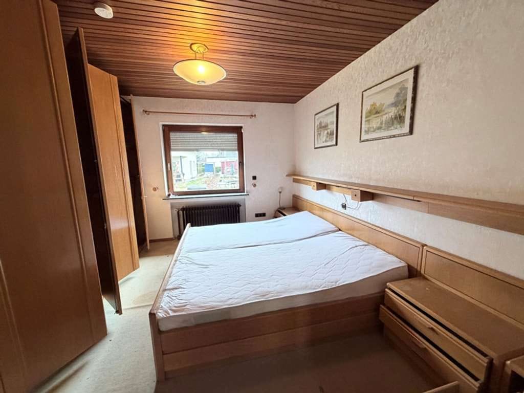 Immobilie in Schwanewede - Zweifamilienhaus in ruhiger und dennoch zentraler Lage von Schwanewede im Ortsteil Neuenkirchen - Bild 3