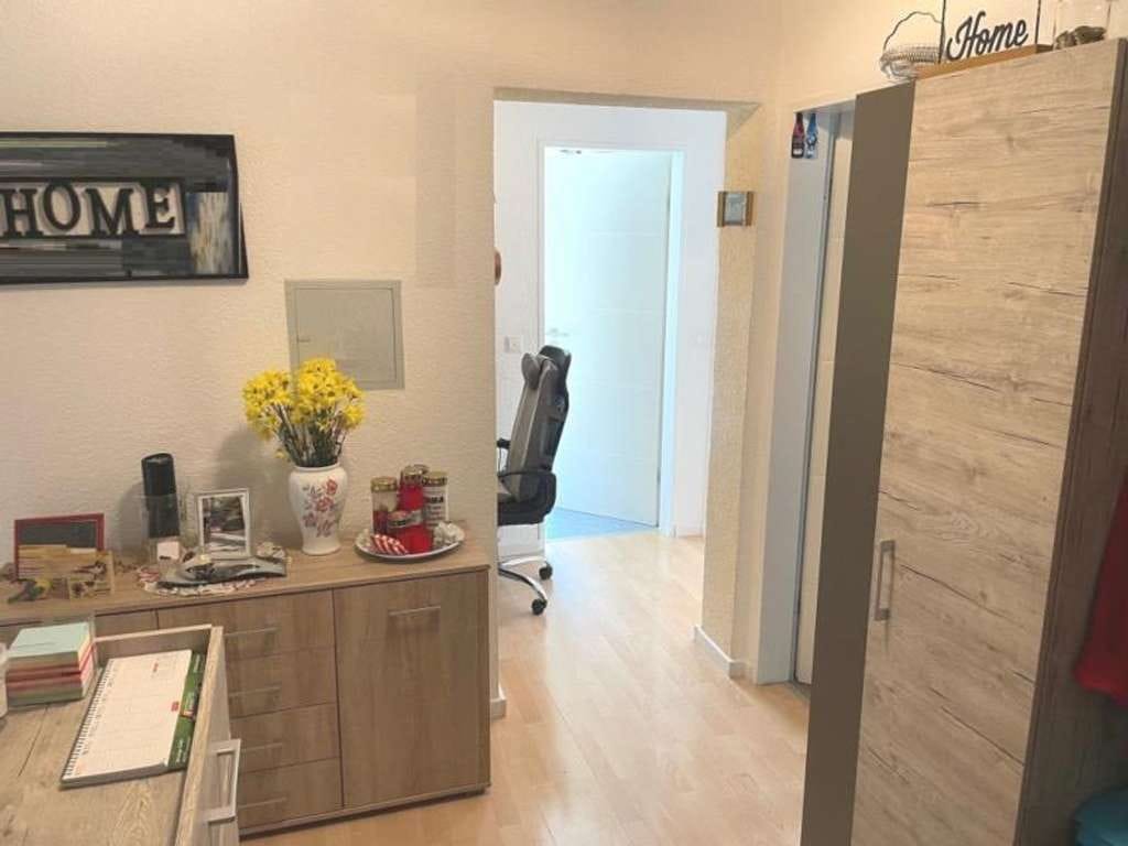 Immobilie in Heubach - Einziehen & Wohlfühlen! Perfekte 4 Zimmer-Wohnung mit Terrasse in Heubach! - Bild 3