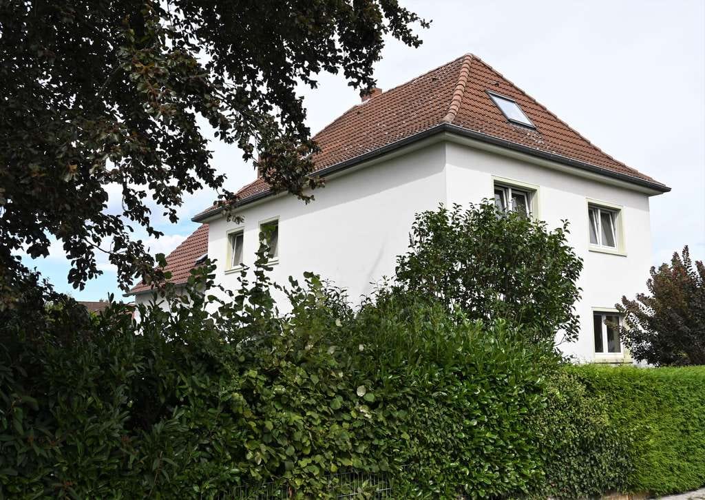 Immobilie in Geseke - 5,21 % Rendite, Kernstadt, Wohnung 108 qm + Ausbaupotential 42 qm, mit Balkon und eigenem Eingang! - Bild 0