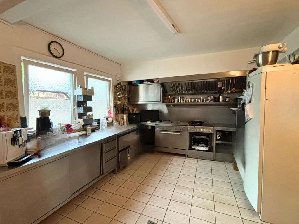 Immobilie in Coppenbrügge - Großes Mehrfamilienhaus mit Ausbaupotenzial und flexibler Nutzung - Bild 2
