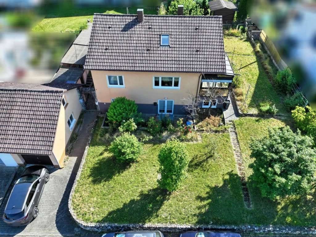 Immobilie in Bermatingen - WOHNEN  IN  TOPLAGE  - HAUS  MIT  ZAHLREICHEN NUTZUNGSMÖGLICHKEITEN - Bild 0