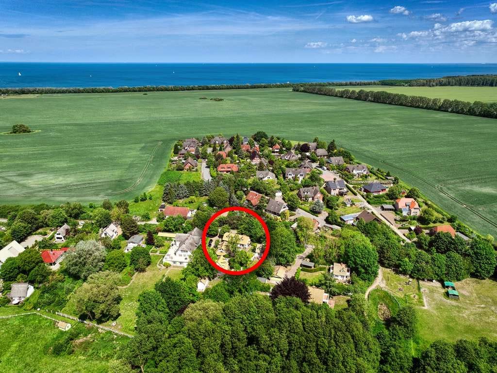 Immobilie in Wittenbeck - Wohlfühlhaus mit Kamin und großer Terrasse auf dem Gut Klein Bollhagen -  nahe der Ostsee bei Küh... - Bild 2