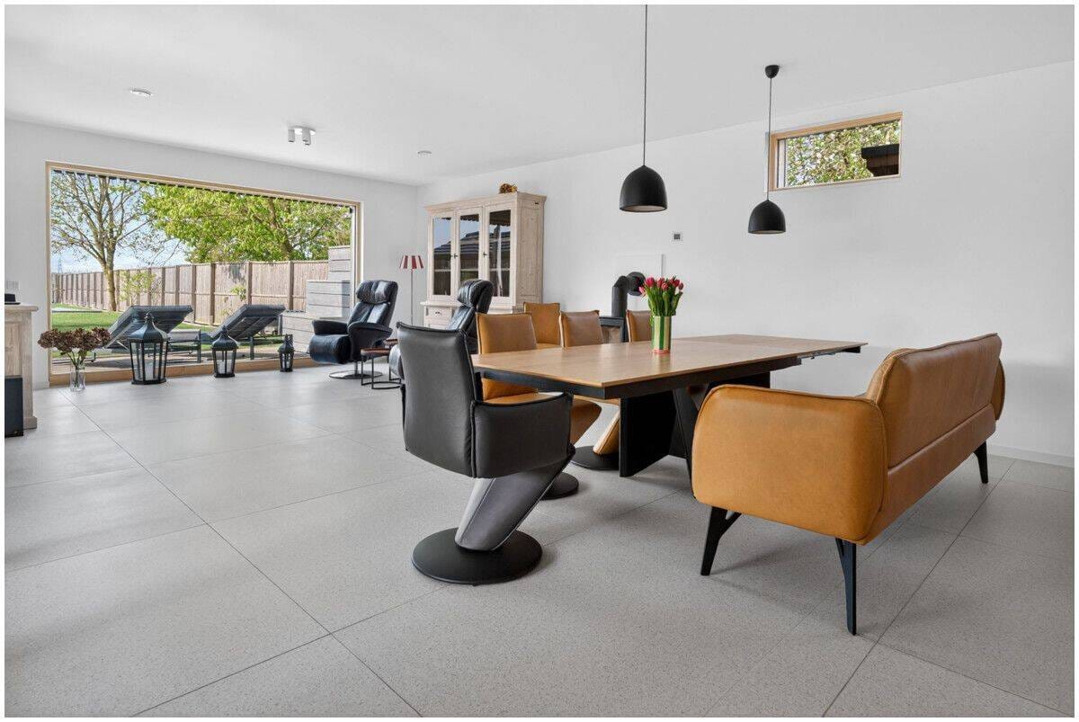 Immobilie in Hollern-Twielenfleth - Exklusives Architektenhaus im Alten Land -  wo Design auf Familienleben trifft - Bild 3