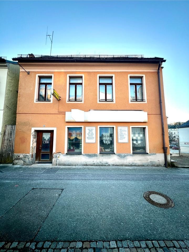 Immobilie in Auerbach/Vogtland - Geschäftshaus -Stadthaus mit vielen Möglichkeiten - Bild 0