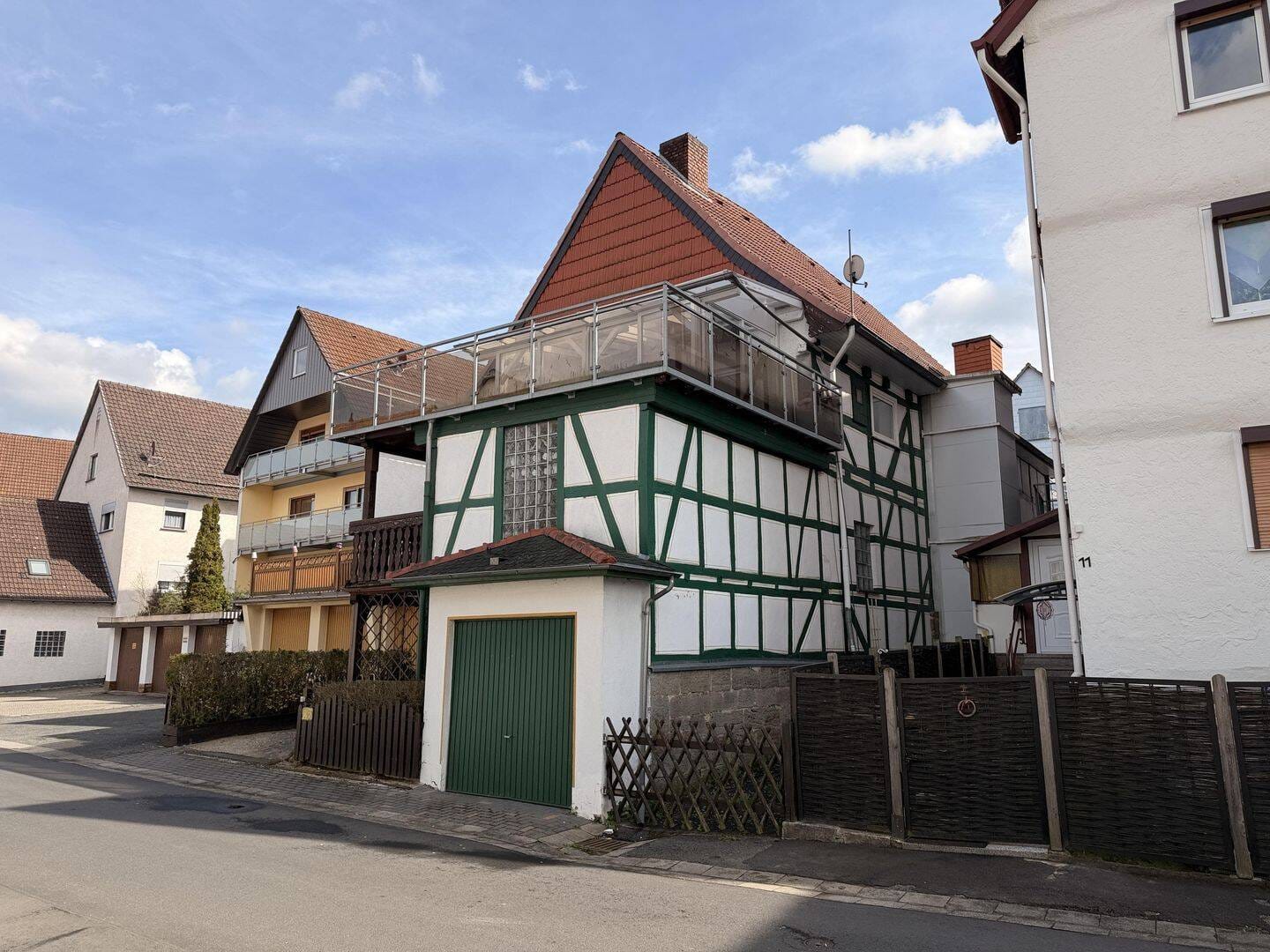 Immobilie in Naumburg - Großzügiges 1-2 Familienhaus mit Aufzug im Ortskern von Naumburg - Bild 1