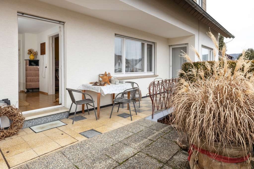 Immobilie in Rudersberg - Charmantes 2-Familienwohnhaus mit 2 Garagen in sonniger Südlage - Bild 1