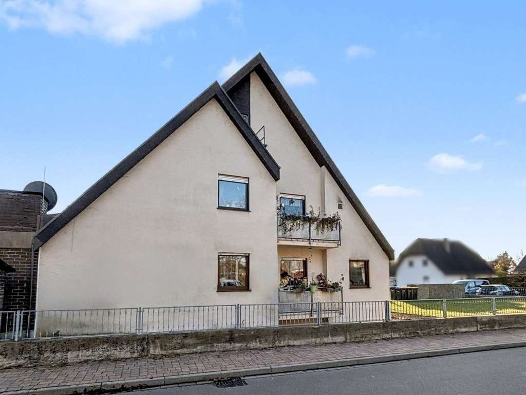 Immobilie in Breisach am Rhein - Voll vermietetes Vier-Parteien-Haus in guter Lage von Breisach-Gündlingen - Bild 1