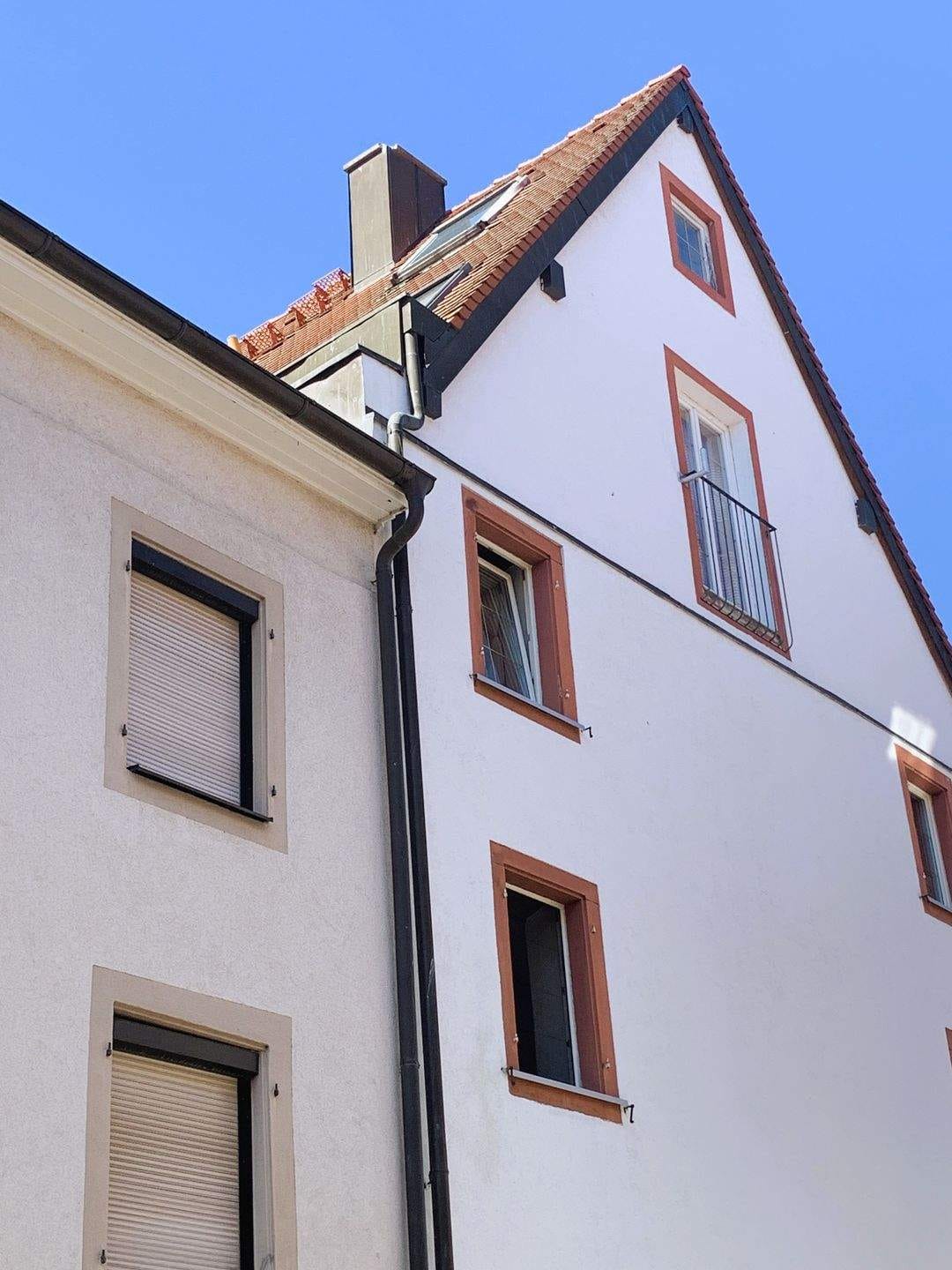 Immobilie in Kenzingen - Mehrfamilienhaus in zentraler Lage von Kenzingen - Kapitalanlage mit stabiler Vermietung - Bild 2