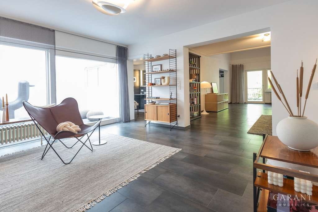 Immobilie in Talheim - Wohnen mit Stil: Kernsaniertes Reihenhaus mit außergewöhnlicher Architektur und viel Privatsphäre - Bild 1