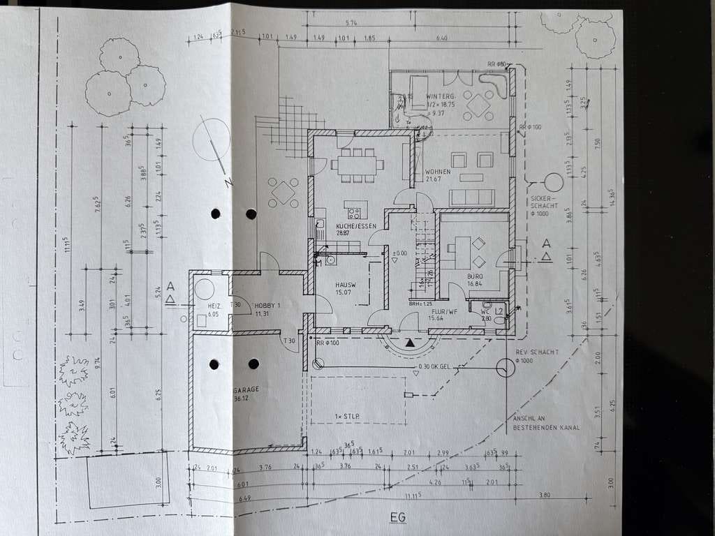Immobilie in Langerringen - Exklusives Einfamilienhaus mit Pool, Gartenparadies & Gewerbehalle mit 2 Wohnungen u. Aussenfläche  - Bild 1