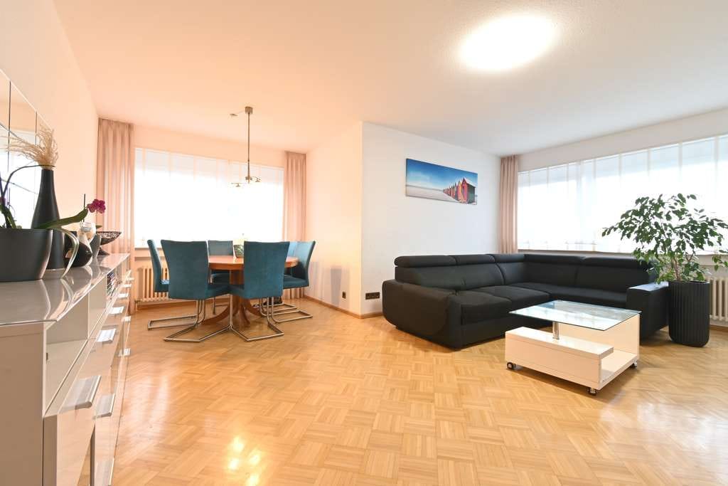Immobilie in Endingen - Viel Platz für Ihre Wohnträume 
4-Zimmer-Eigentumswohnung mit Aufzug in Endingen - Bild 0