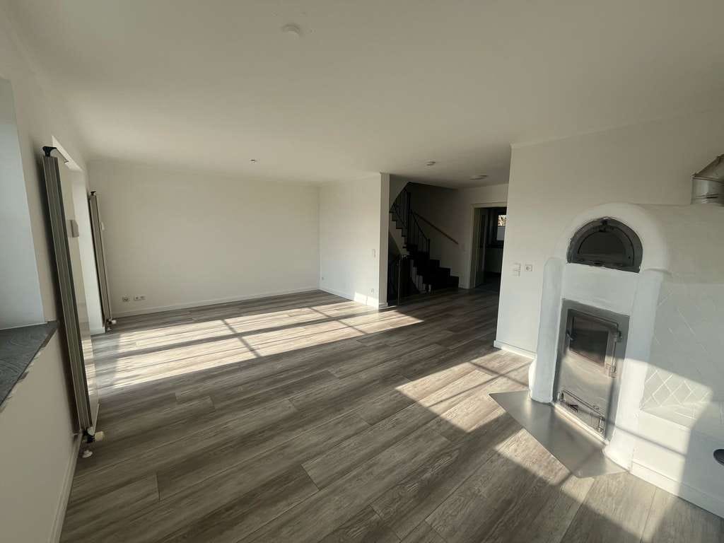 Immobilie in Nandlstadt - Vermietete Doppelhaushälfte mit schönem Ausblick und Einliegerwohnung in Nandlstadt! - Bild 3