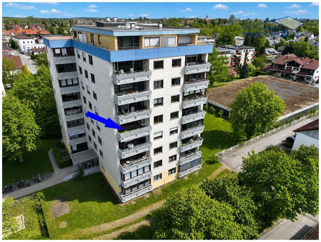 Immobilie in Buchloe - 3-ZKB-Eigentumswohnung über den Dächern von Buchloe mit Südbalkon, Aufzug und TG-Stellplatz - Bild 0