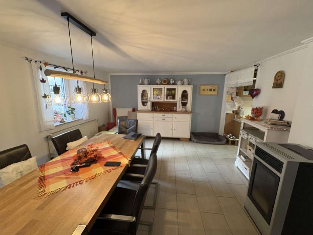 Immobilie in Dernbach (Westerwald) - Gepflegtes großzügiges Wohnhaus  - Bild 3