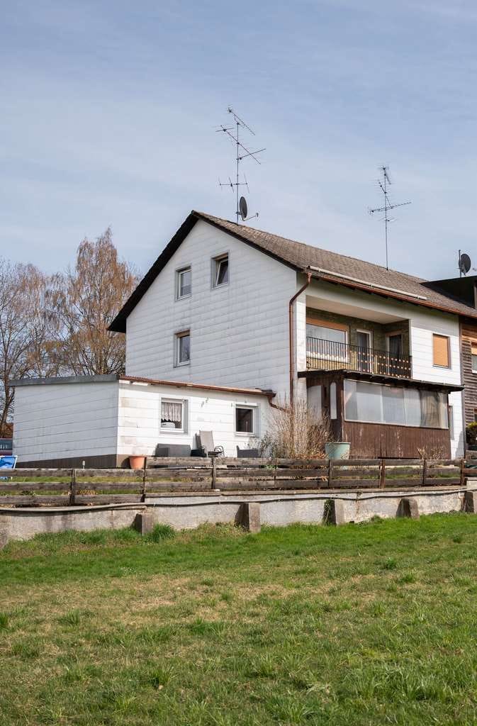 Immobilie in Berglern - Charmante Doppelhaushälfte in ruhiger Lage.  - Bild 1