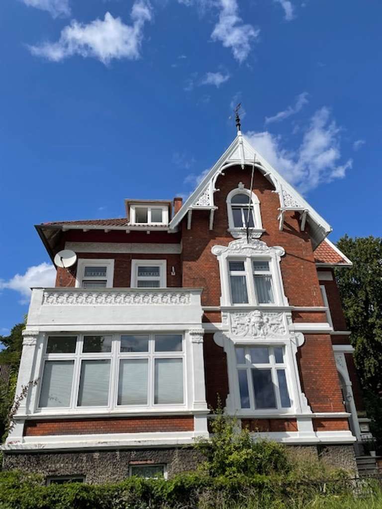 Immobilie in Lauenburg/Elbe - Kapitalanlage mit Charm &  Stil – Reedervilla an  der Elbe mit Geschichte - Bild 1