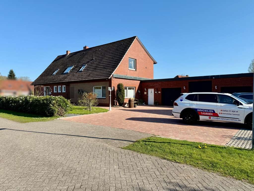 Immobilie in Westoverledingen - * Dein neues Zuhause: Modernisiert, großzügig, vielseitig und voller Highlights * - Bild 1