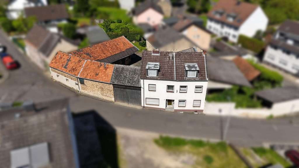 Immobilie in Wachtberg - Platz für Ideen statt Reihenhausgefühl – ein Zuhause mit Möglichkeiten in Wachtberg - Bild 0