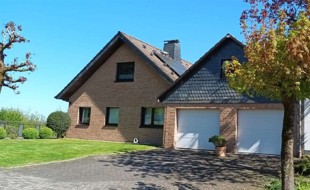 Immobilie in Kürten - Kürten, großzügiges Haus, Doppelgarage, viel Raum, PV-Anlage mit Wallbox, Ruhiglage - Bild 3