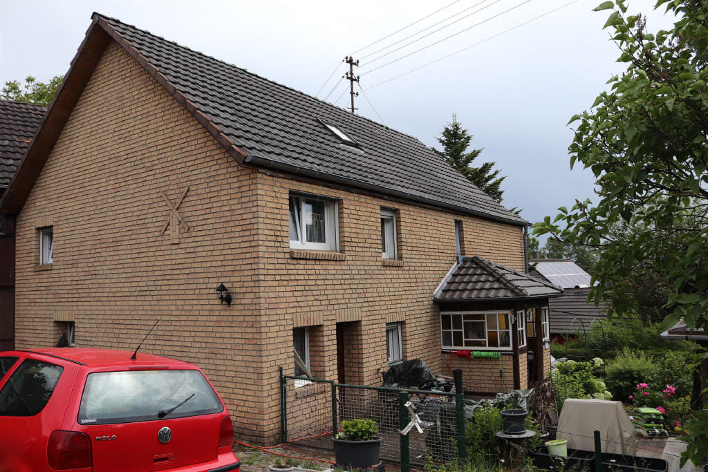 Immobilie in Morsbach - Zwangsversteigerung - Mehrfamilienhaus, Garage: Morsbach - Bild 1