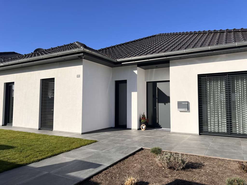 Immobilie in Groß Oesingen - Exklusiver Bungalow mit modernem Design - Bild 2