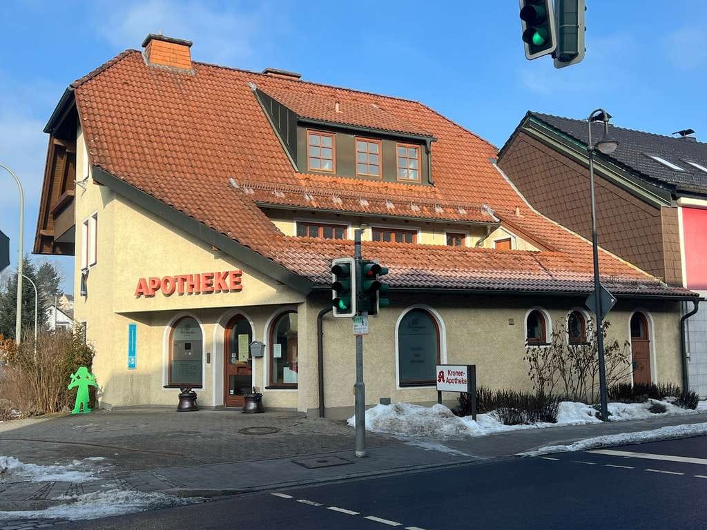 Immobilie in Röslau - Wohn- und Geschäftshaus in Röslau mit viel Potenzial - Gesamtwohnfläche bis zu ca. 475 m² möglich - Bild 2