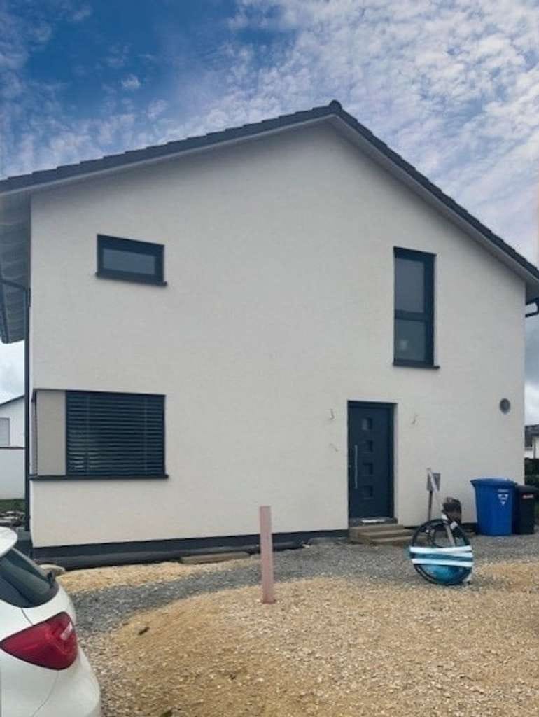 Immobilie in Spraitbach - Neu fertig gestelltes Einfamilienhaus in  Spraitbach - Bild 1