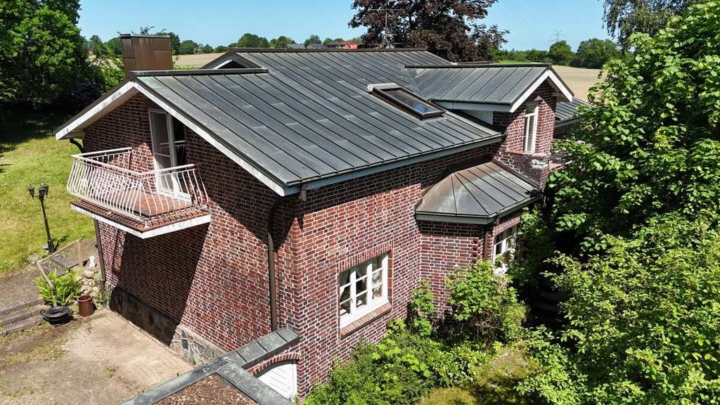 Immobilie in Kisdorf - Wunderschönes Einfamilienhaus auf großem Grundstück in Kisdorf / Kisdorferwohld - Bild 2