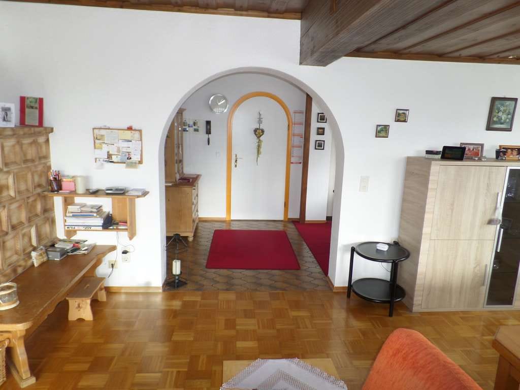 Immobilie in Murnau am Staffelsee - Für Eigennutzer/Kapitalanleger:Gepflegte 3,5 Zimmer-OG-Whg. mit großem S-Balkon in sehr ruhiger Lage - Bild 3