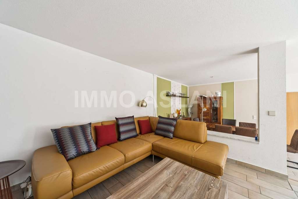 Immobilie in Markranstädt - Außergewöhnlich vielseitiges Wohnhaus mit Kamin, Einbauküche und großem Hofbereich - Bild 4