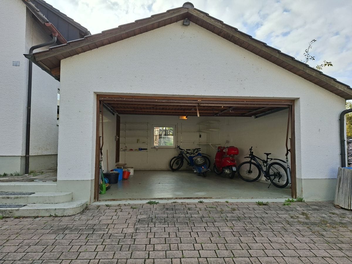 Immobilie in Ottobeuren - Einfamilienhaus mit Einliegerwohnung - Bild 1