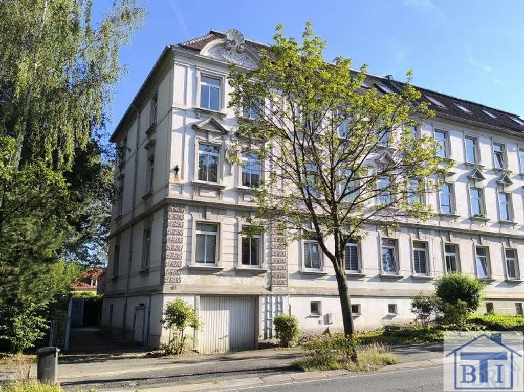Immobilie in Bertsdorf-Hörnitz - Großes Mehrfamilienhaus mit Nähe zum Westpark - Bild 0