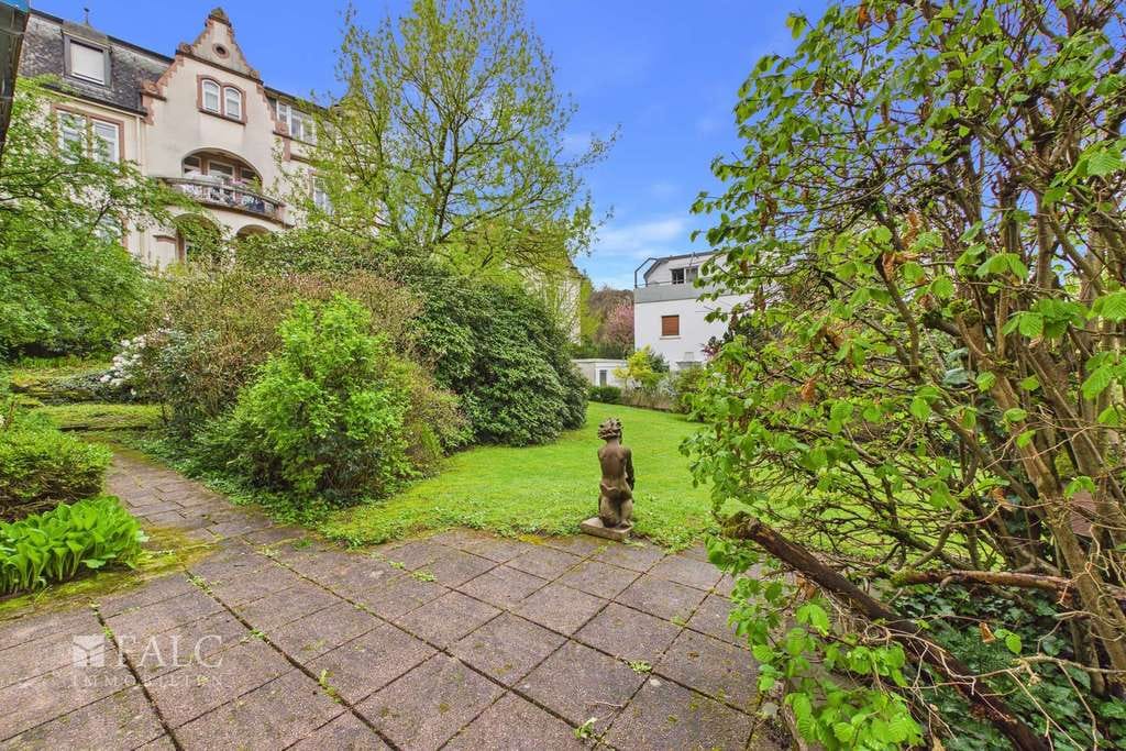 Immobilie in Baden-Baden - Architekten-Zweifamilienhaus mit ausgebautem Dachgeschoss am Annaberg - Bild 4