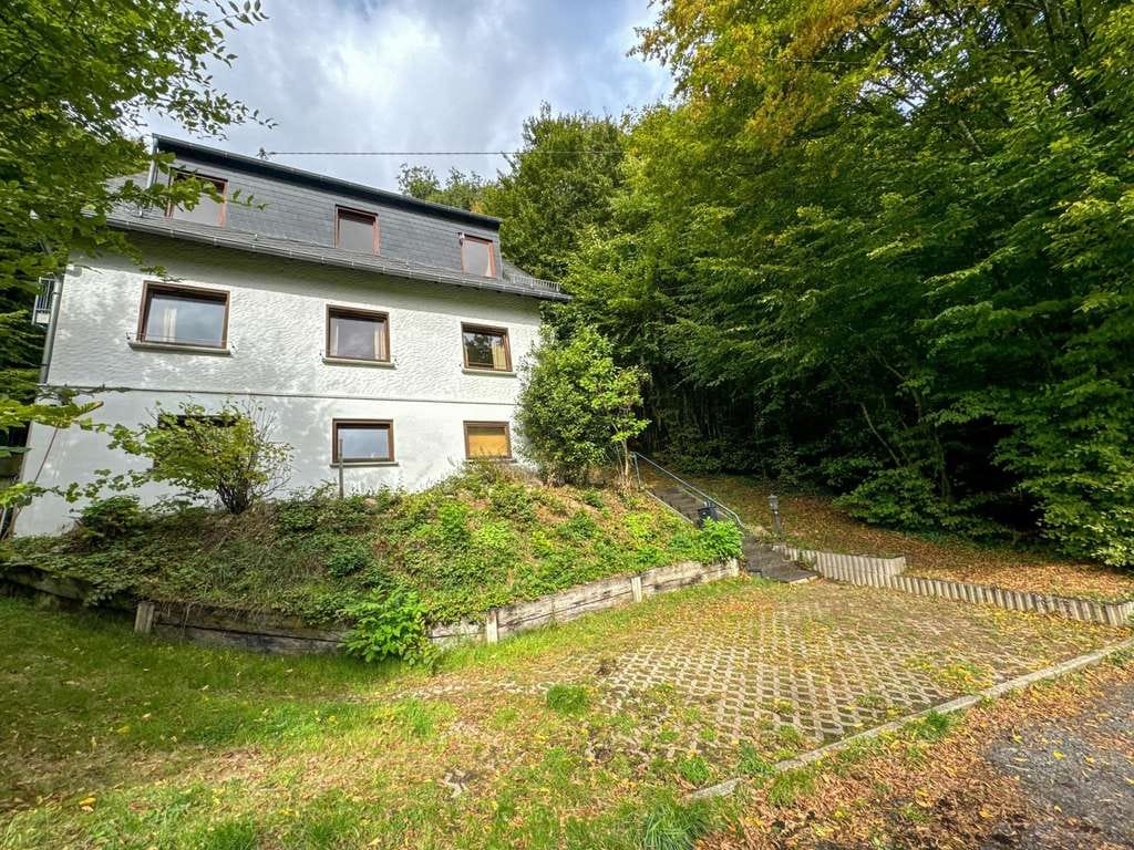 Immobilie in Roes - Einfamilienhaus in idyllischer Waldrandlage – viel Platz für die Familie - Bild 2