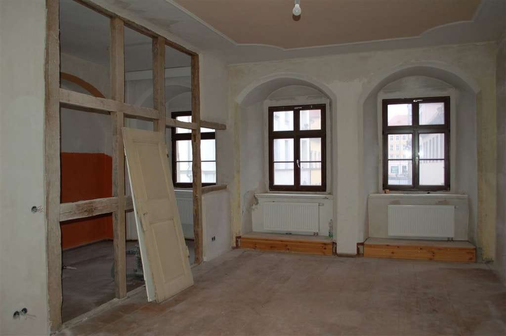 Immobilie in Torgau - Stattliches Mehrfamilienhaus, Innensanierung begonnen - Bild 3