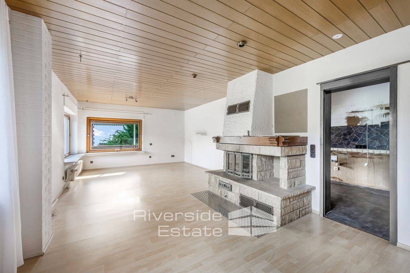 Immobilie in Lügde - Lügde | Großzügiges Einfamilienhaus mit Ausbaupotential und Terrasse - Bild 4