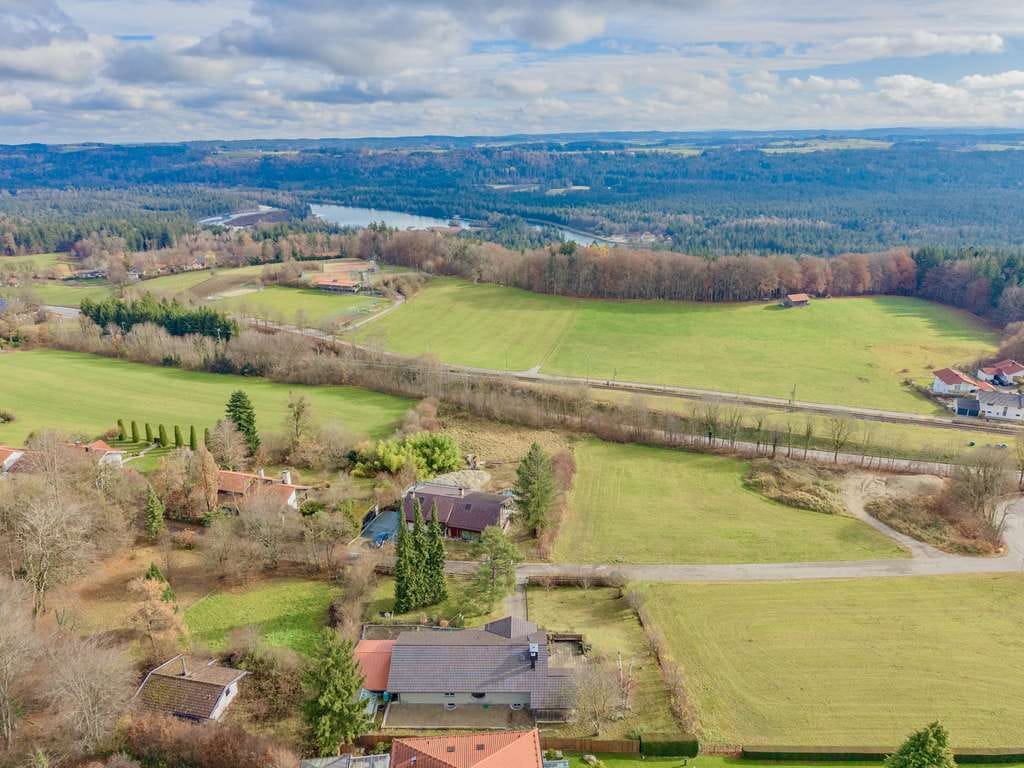 Immobilie in Icking - Einzigartiges Einfamilienhaus mit traumhafter Aussicht!
- Angebotsverfahren - - Bild 3
