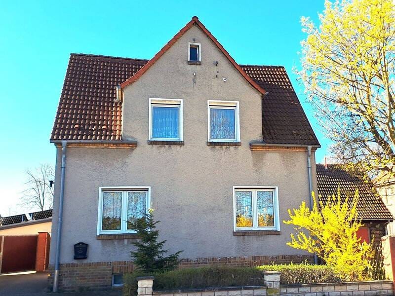 Immobilie in Bitterfeld-Wolfen - Handwerkertraum! Großes Wohnhaus mit Ausbaureserven in Bobbau - Bild 0