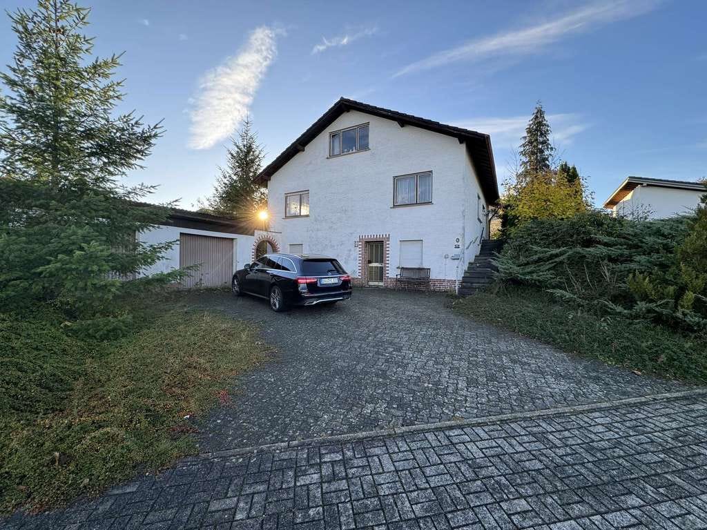 Immobilie in Mehren - ***Großzügiges Einfamilienhaus mit Einliegerwohnung*** - Bild 1