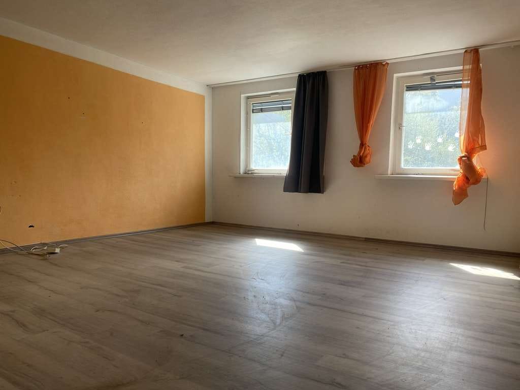 Immobilie in Aldingen - Wohnhaus mit großem Grundstück zur weiteren Entwicklung - Bild 3