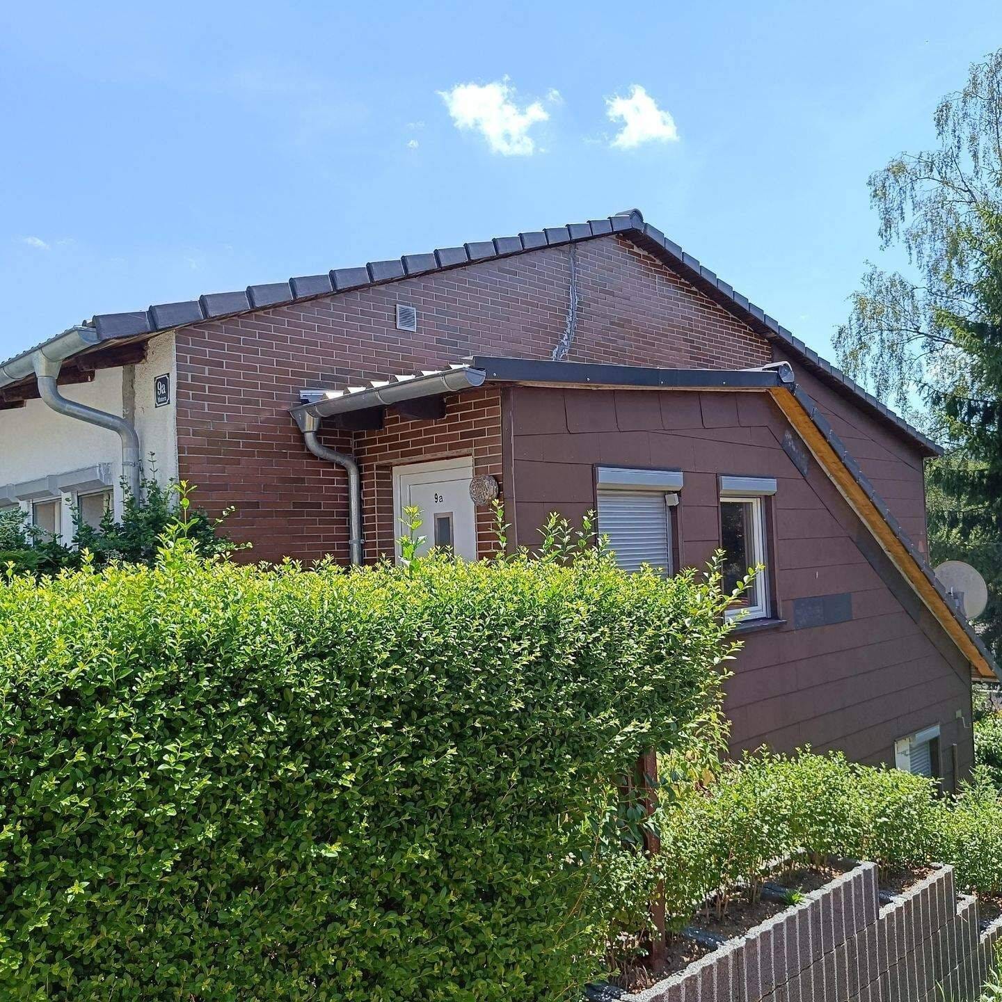 Immobilie in Heusweiler - 2 Häuser mit 3 Garagen und Garten zu 1 Preis in 66265 Heusweiler, Ortsteil Lummerschied, zu verkaufen - Bild 3