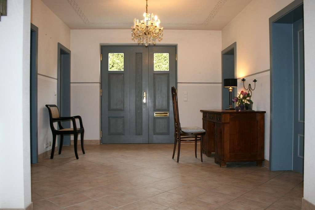 Immobilie in Fürstenzell - von privat: großzügig und stilvoll Wohnen im Grünen - Bild 2