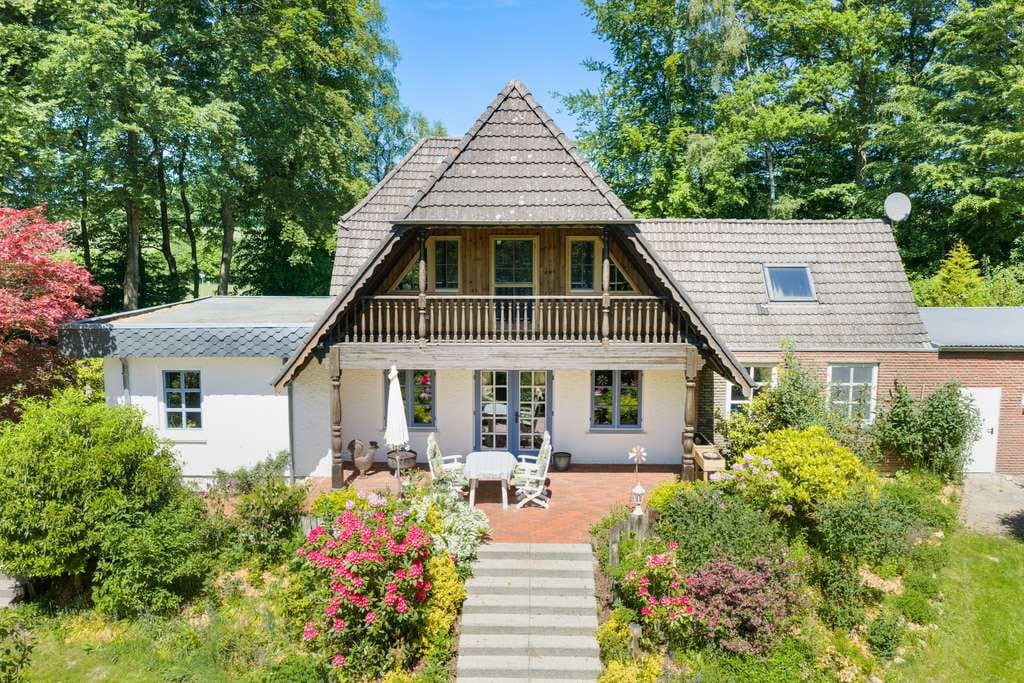 Immobilie in Mittelangeln - Landhaus in Waldrandlage - Bild 1
