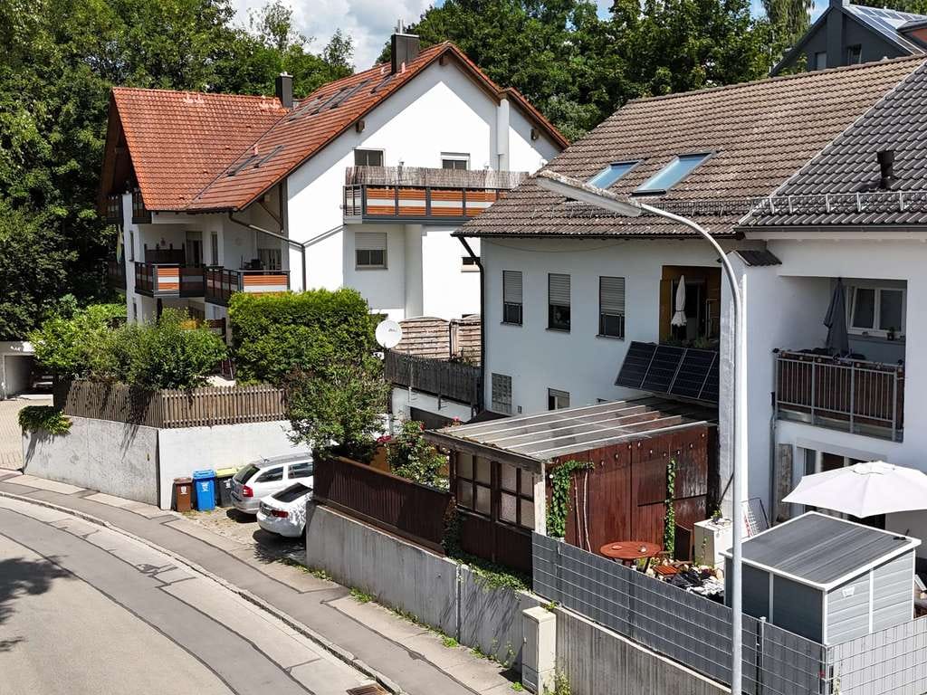 Immobilie in Mering - Attraktive 2,5-Zimmer-Wohnung mit Dachterrasse in Mering – Sehr gepflegt und modernisiert - Bild 0